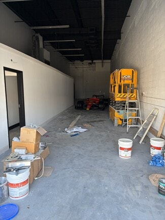 More details for 2649 S Park Rd, Hallandale, FL - Industrial for Lease