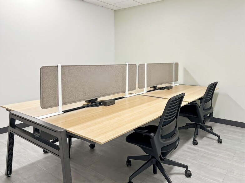 3940 Peninsular Dr SE, Grand Rapids, MI à louer - Photo intérieure - Image 3 de 13