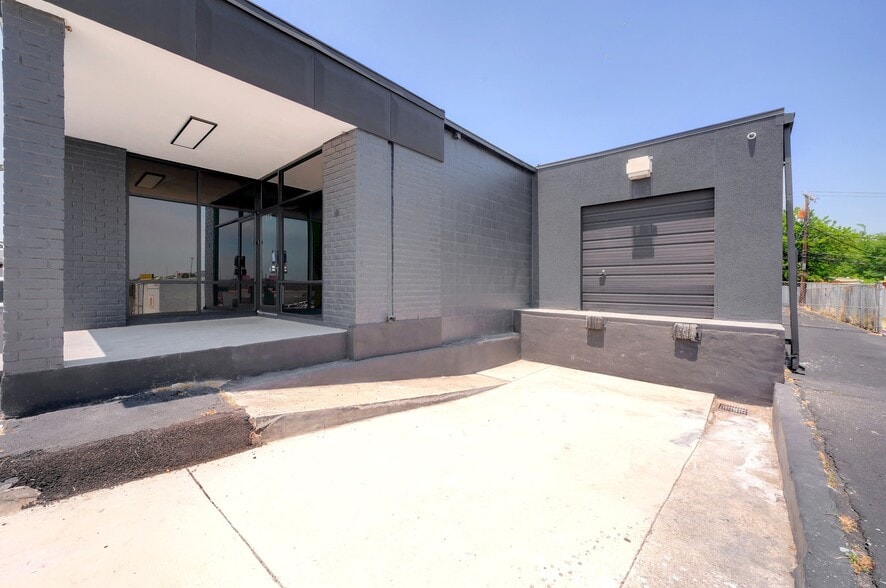 5715 Kenwick St, San Antonio, TX à louer - Photo du bâtiment - Image 2 de 37