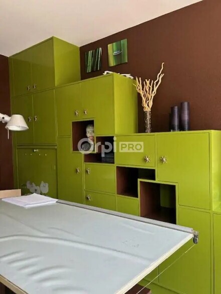 Office in Reims for lease - Interior Photo - Image 2 of 6