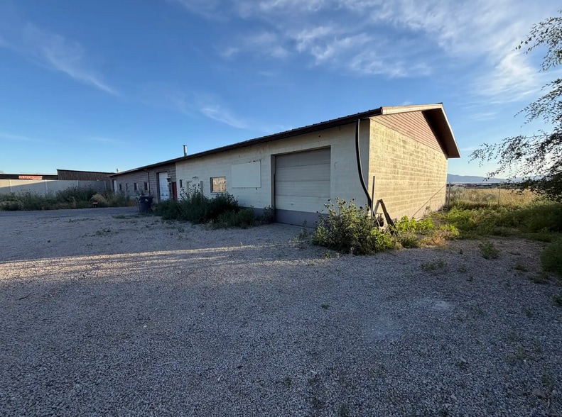 589 N Geneva Rd, Lindon, UT for sale - Building Photo - Image 2 of 22