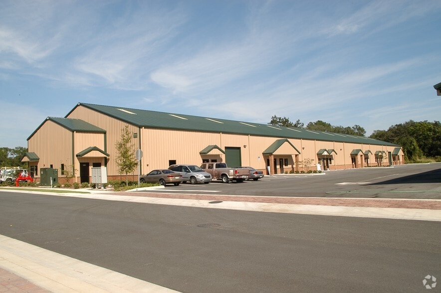 124-146 Park Center St, Leesburg, FL for lease - Building Photo - Image 3 of 21