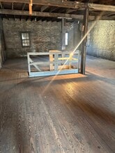 824 Highland Ave, Lancaster, PA for lease Interior Photo- Image 2 of 2