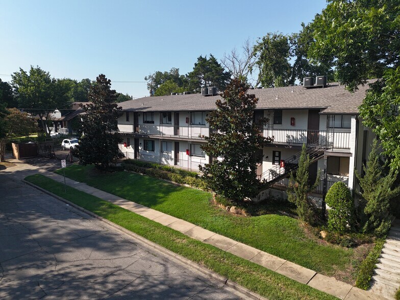 5722 Gaston Ave, Dallas, TX à vendre - Photo du bâtiment - Image 1 de 1