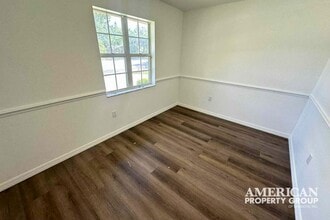 2840 Proctor Rd, Sarasota, FL for lease Interior Photo- Image 2 of 8