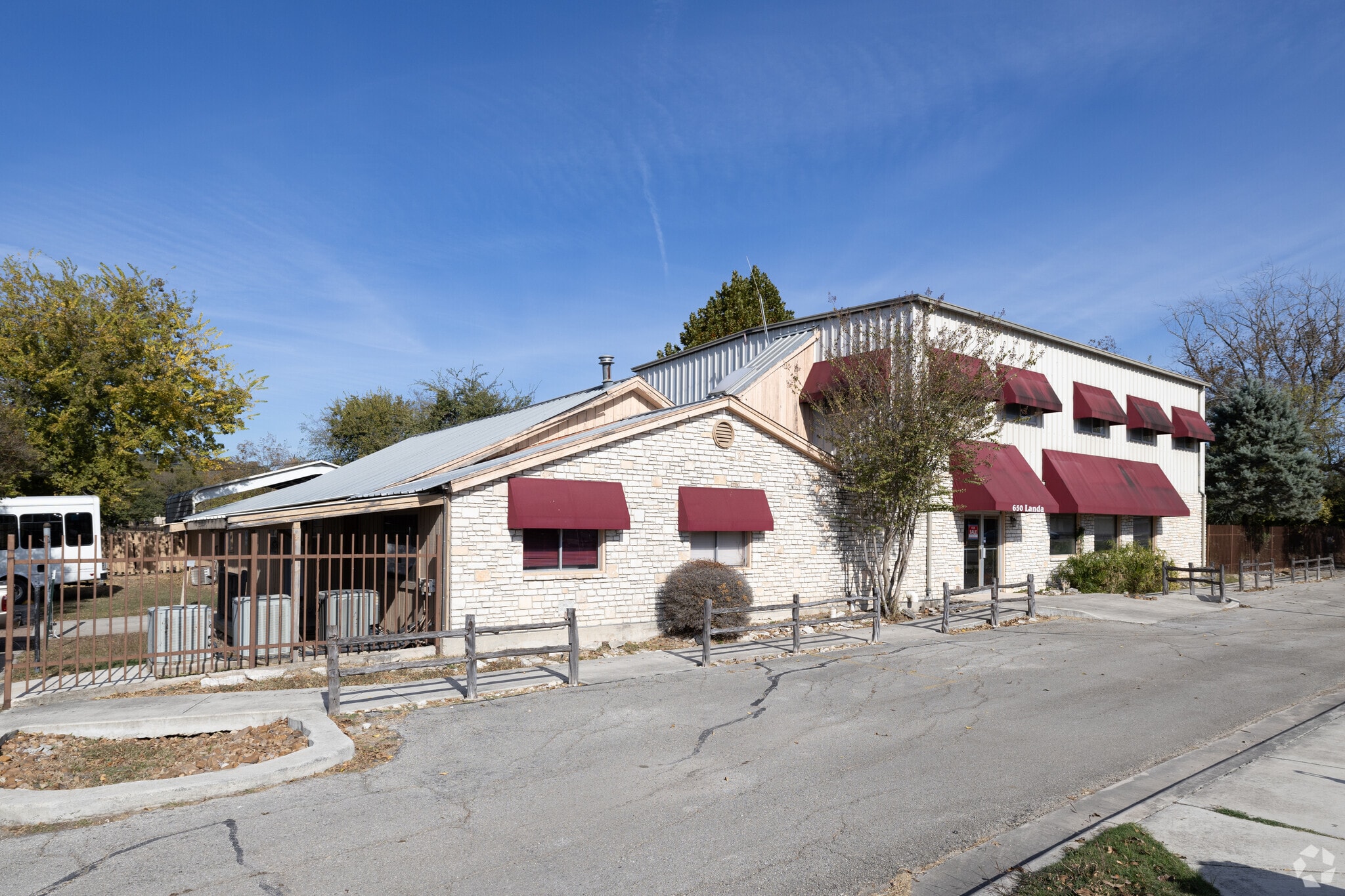 dans New Braunfels, TX à vendre Photo du bâtiment- Image 1 de 1