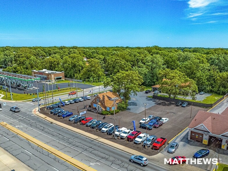 9407-9411 Indianapolis Blvd, Highland, IN for sale - Building Photo - Image 2 of 4