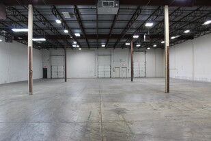 Pondview Business Center - Warehouse