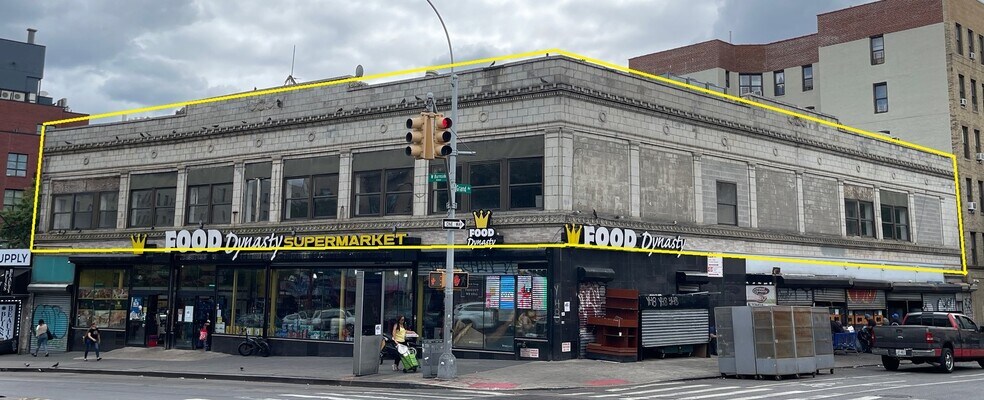 40-48 W Burnside Ave, Bronx, NY à louer - Photo du bâtiment - Image 1 de 17