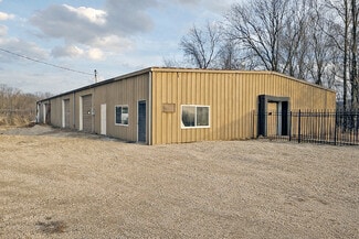 Plus de détails pour 900 S 45th St, Mount Vernon, IL - Local d'activités à louer