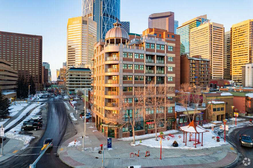 201 1st St SE, Calgary, AB à vendre - Photo principale - Image 1 de 5