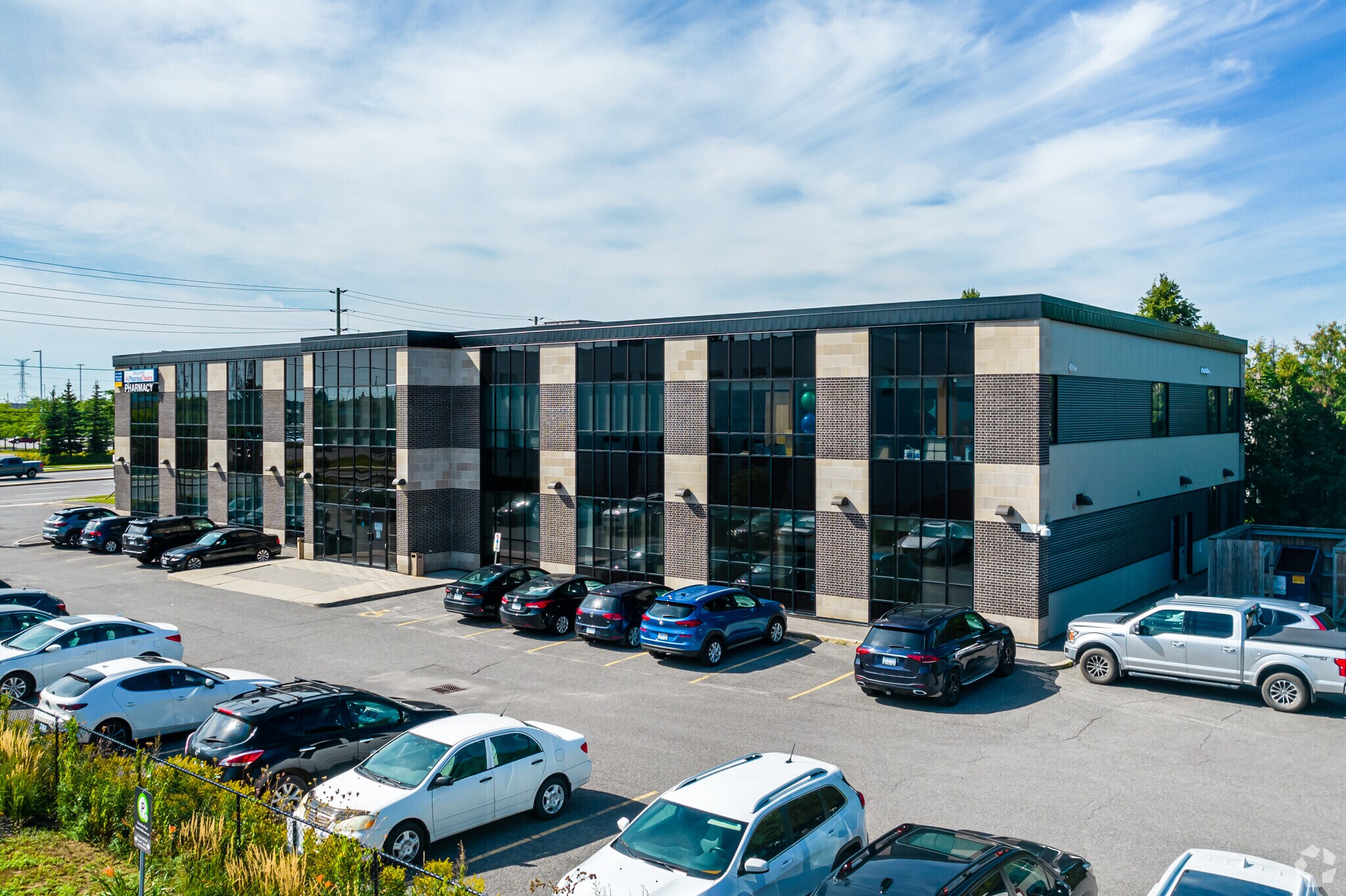 4275 Innes Rd, Ottawa, ON à vendre Photo du bâtiment- Image 1 de 1