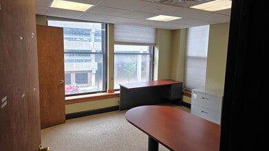 207-231 Bank St, Waterbury, CT for lease Interior Photo- Image 1 of 3