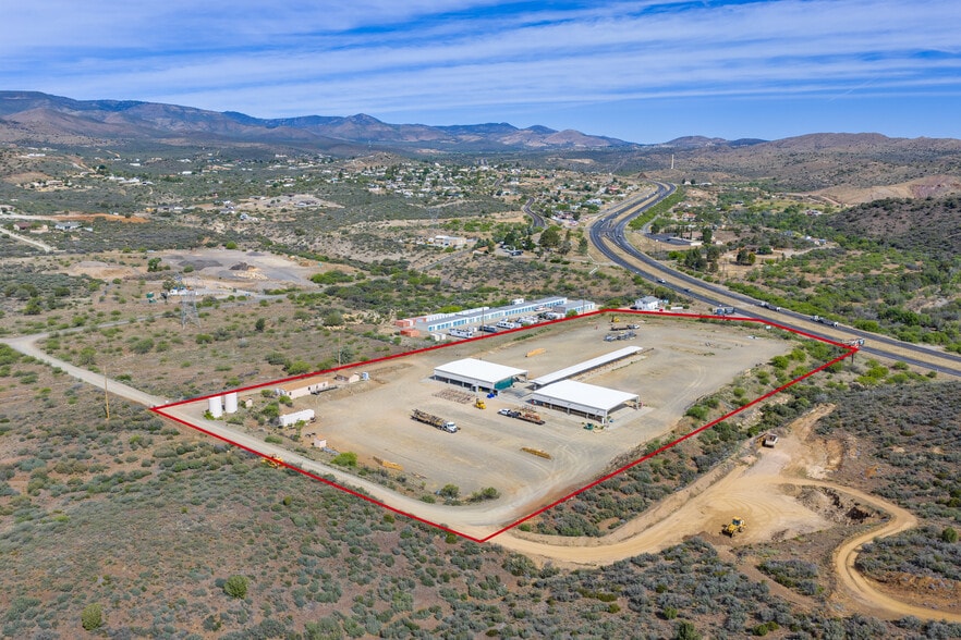 11245 S Antelope Creek Rd, Mayer, AZ à vendre - Photo du bâtiment - Image 2 de 24