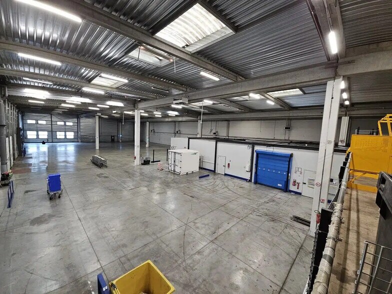 Industrial in Ivry-sur-Seine for lease - Building Photo - Image 2 of 13