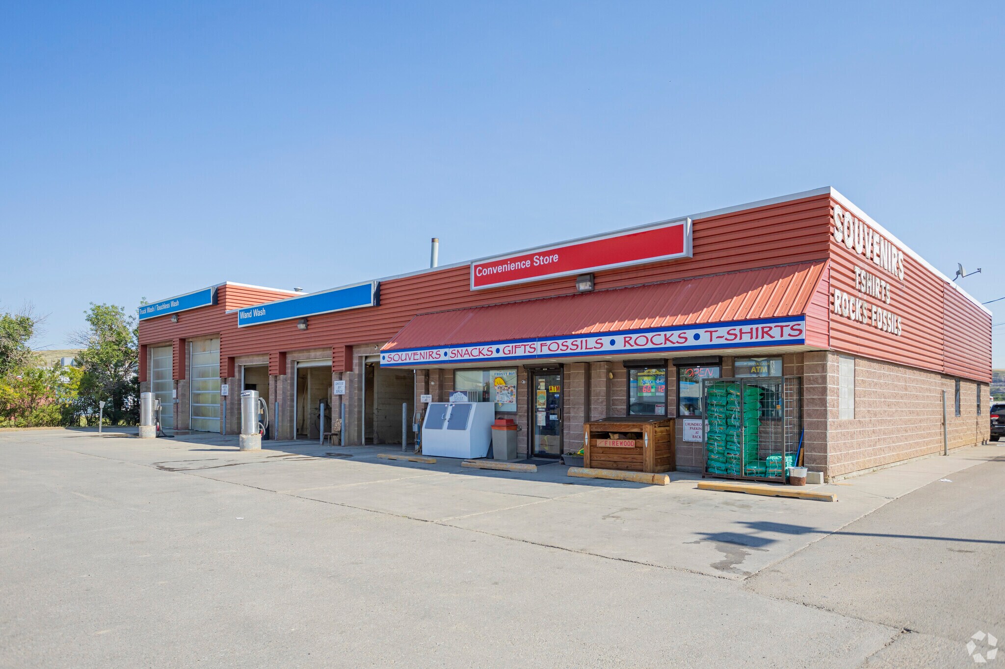 900 9 Highway S, Drumheller, AB à vendre Photo principale- Image 1 de 3