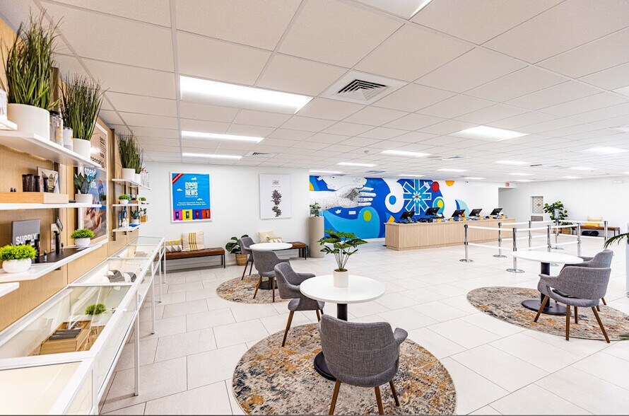 505 NE 125th St, North Miami, FL à vendre - Photo intérieure - Image 3 de 10