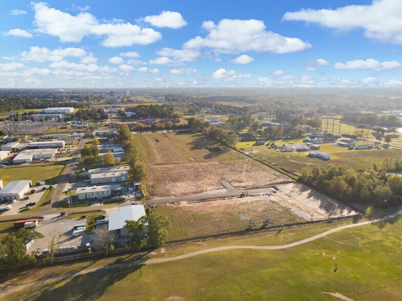 100 Marcon Dr, Lafayette, LA à vendre - Photo du bâtiment - Image 2 de 4