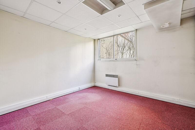 10 Rue Rosenwald, Paris for sale - Interior Photo - Image 2 of 17