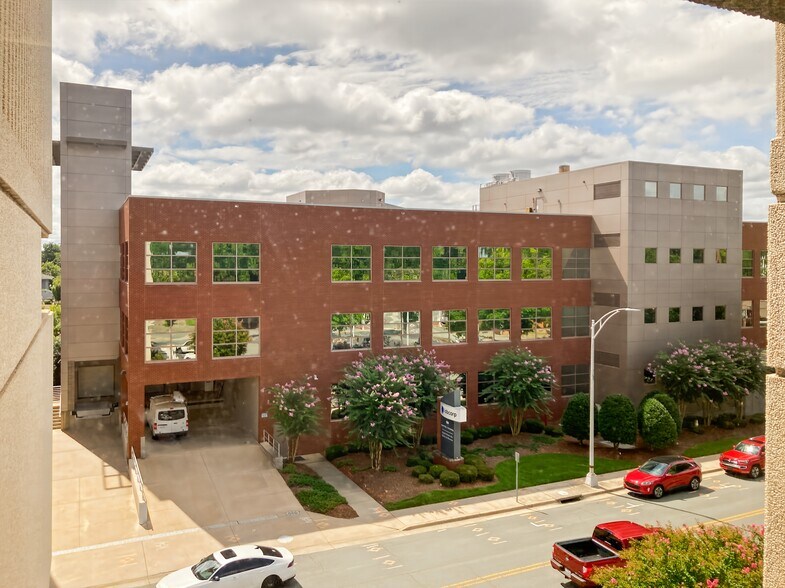 500 S Main St, Burlington, NC à louer - Photo du bâtiment - Image 3 de 17