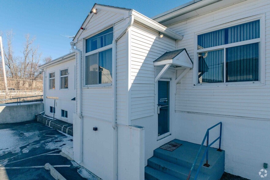 25 Summer Ave, Waltham, MA for lease - Building Photo - Image 3 of 18