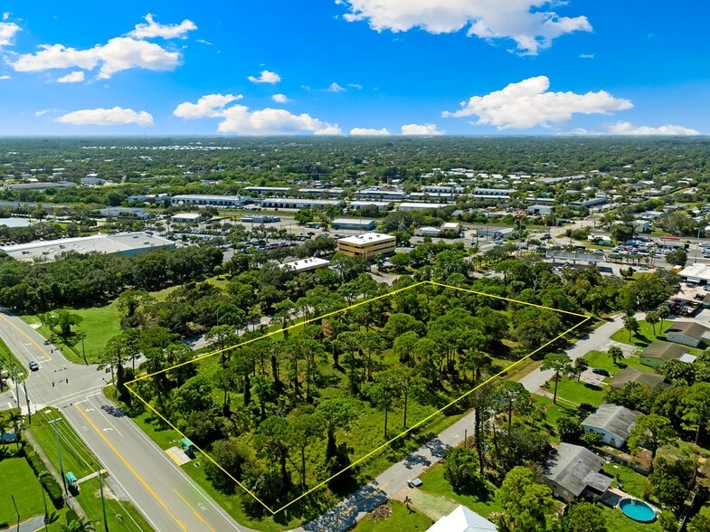 670 8th St, Vero Beach, FL à vendre - Aérien - Image 3 de 16