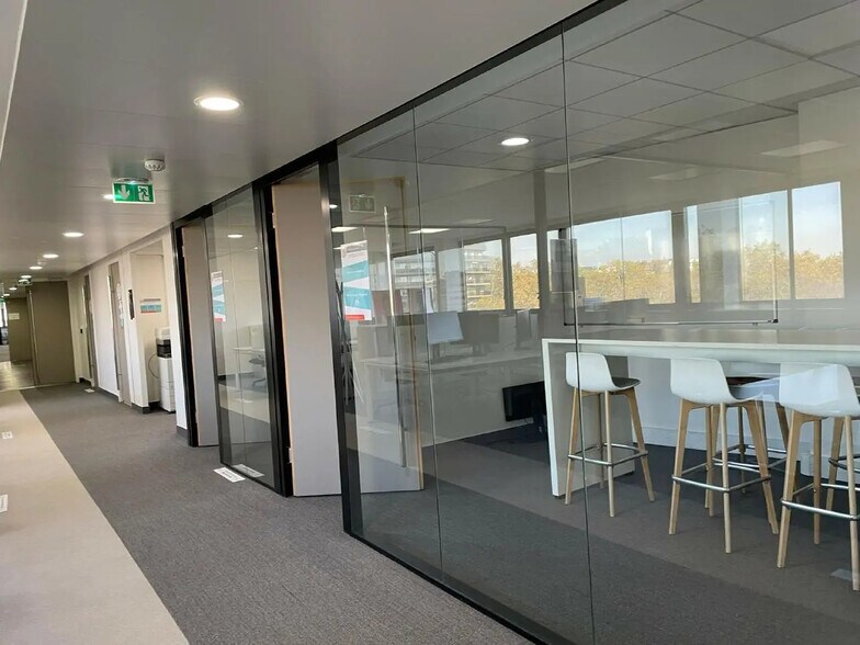 58 Boulevard Gouvion-Saint-Cyr, Paris à louer - Photo intérieure - Image 2 de 14