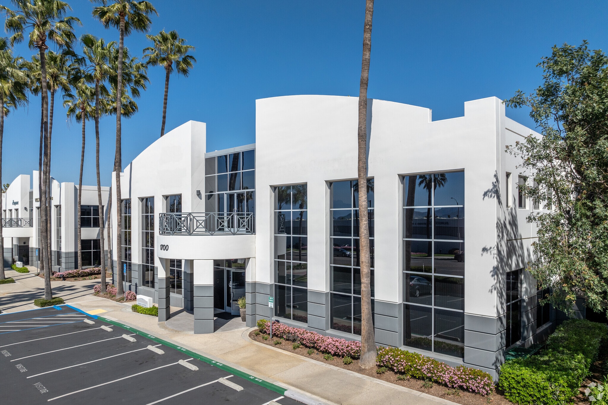 1700 Iowa Ave, Riverside, CA for lease Primary Photo- Image 1 of 8