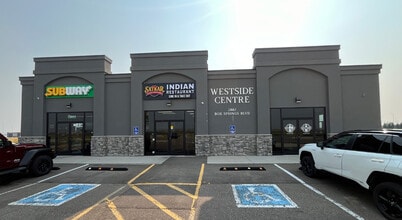 2882 Box Springs Blvd NW, Medicine Hat, AB for lease Building Photo- Image 2 of 10