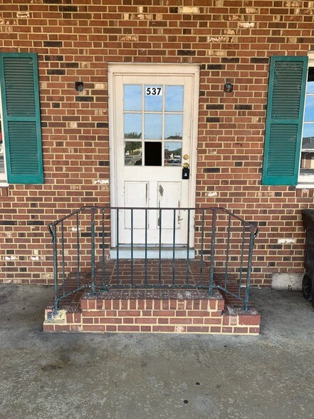 538 N Main St, Emporia, VA à louer - Photo du bâtiment - Image 3 de 20