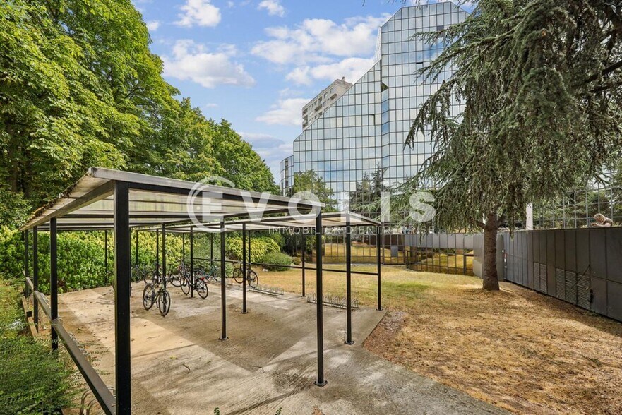 191 Avenue Aristide Briand, Cachan à louer - Photo du bâtiment - Image 2 de 23