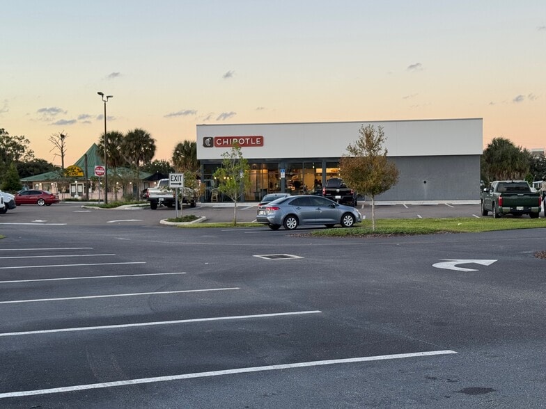 1210 US Hwy 27 N, Sebring, FL à louer - Photo du bâtiment - Image 3 de 7