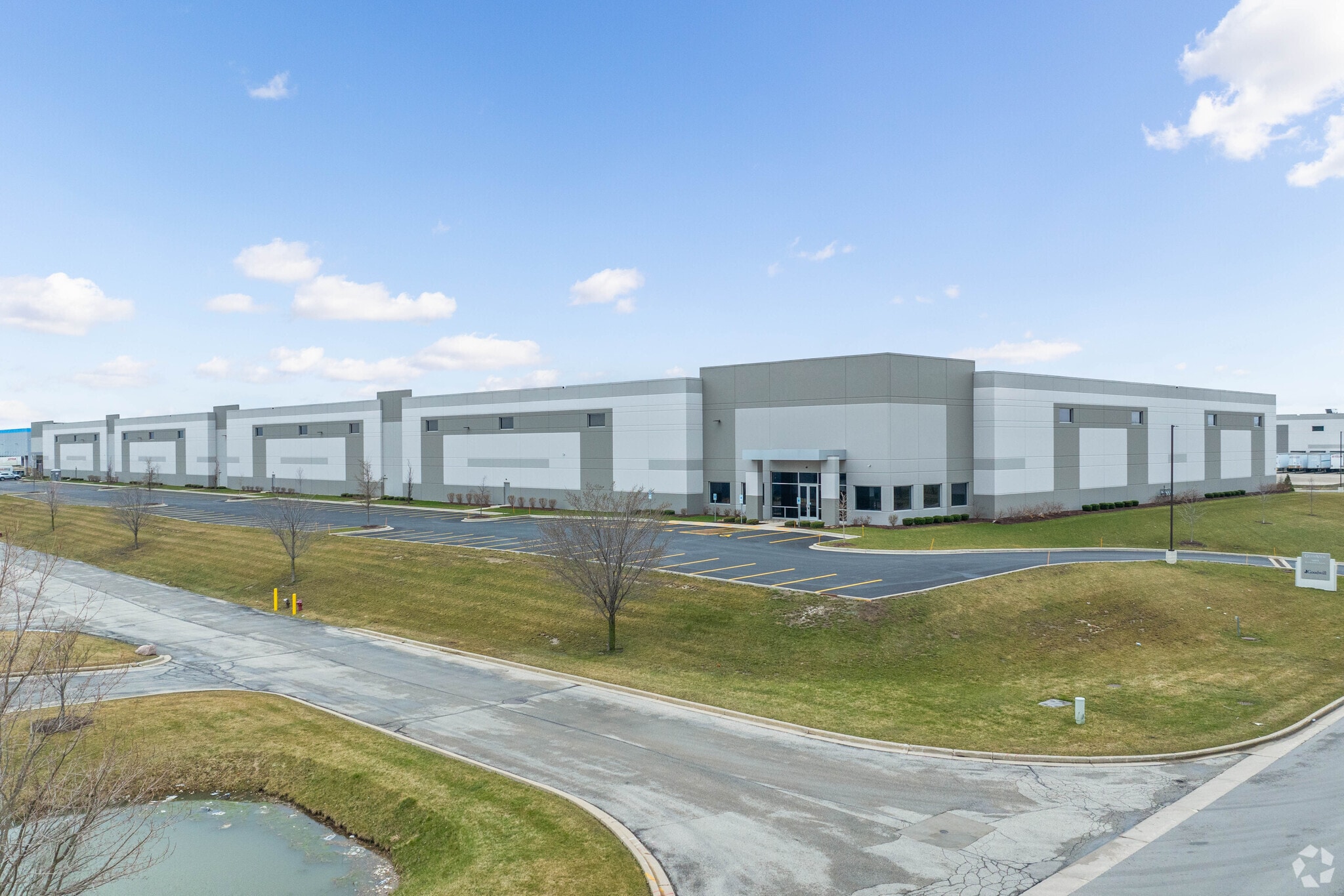 14015 W Grandview Pky, Sturtevant, WI for lease Building Photo- Image 1 of 11