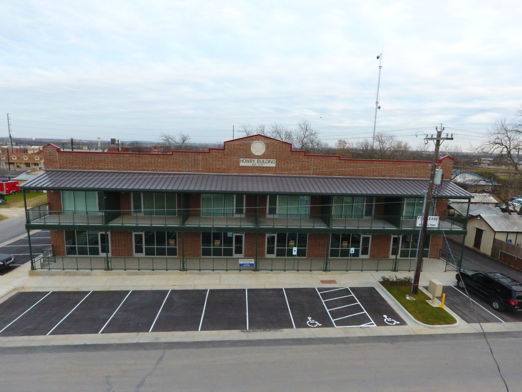 225 S Main St, Kyle, TX à louer Photo du bâtiment- Image 1 de 7