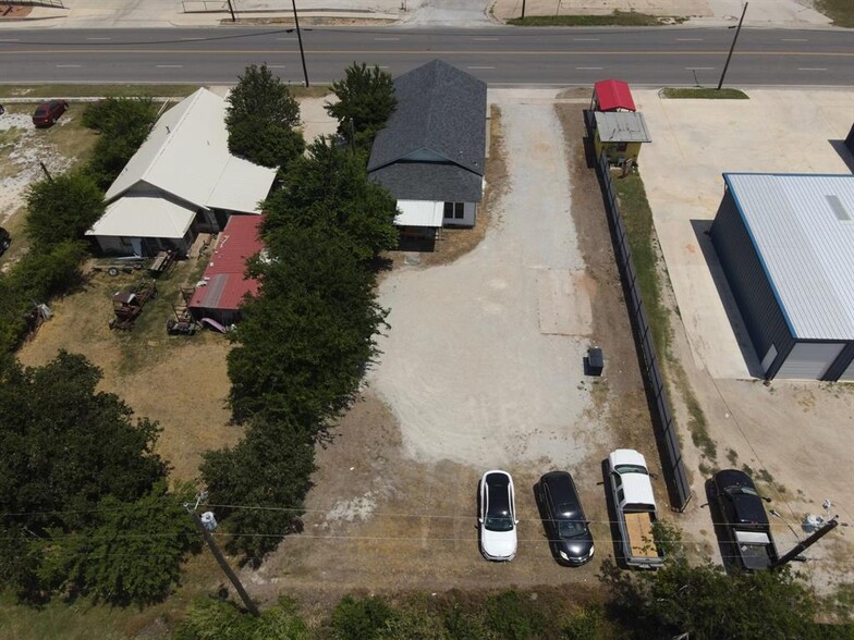 410 W Wise St, Bowie, TX à vendre - Photo principale - Image 1 de 24