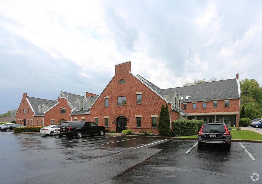 270 Lancaster Ave, Malvern, PA for lease - Building Photo - Image 1 of 5