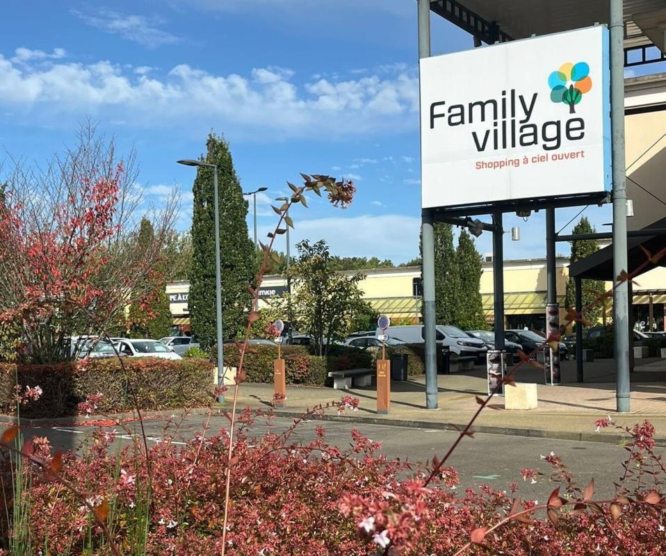 Office in Limoges for lease Building Photo- Image 1 of 2