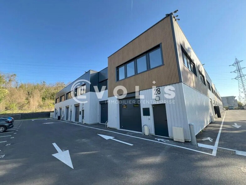 Flex dans Neuilly-Plaisance à louer - Photo du bâtiment - Image 2 de 16