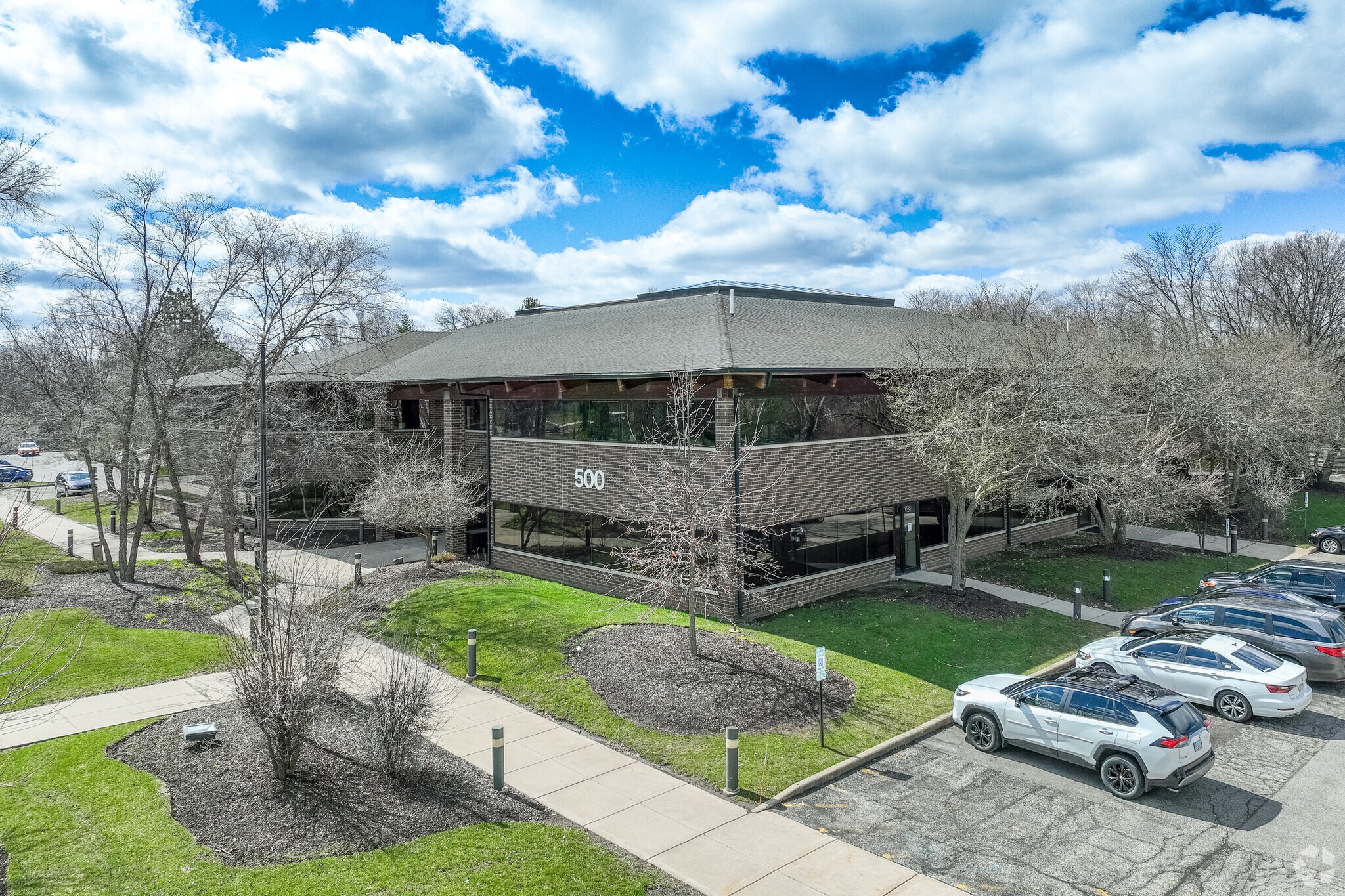 500 Coventry Ln, Crystal Lake, IL for lease Primary Photo- Image 1 of 18