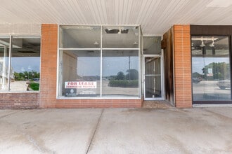 2400-2560 W Prospect Rd, Ashtabula, OH à louer Photo du bâtiment- Image 1 de 4