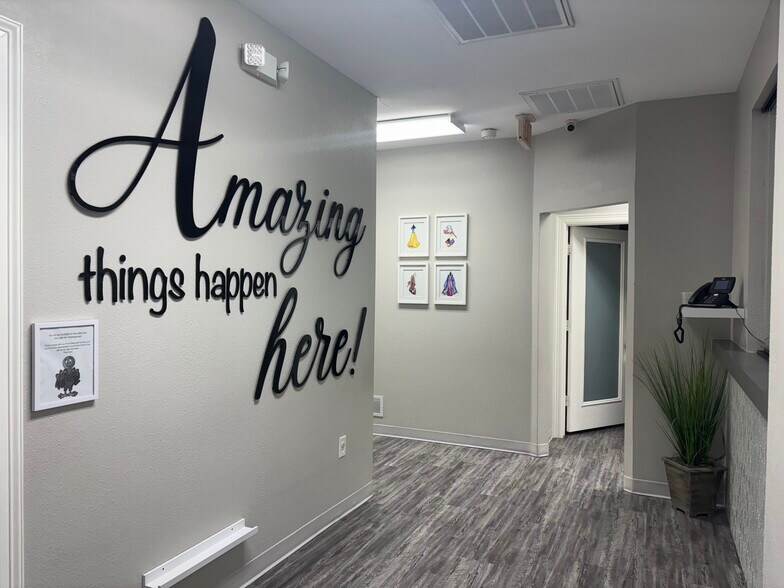 649 Alsbury Blvd, Burleson, TX à vendre - Photo intérieure - Image 3 de 5