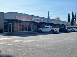 5892 S Land Park Dr, Sacramento, CA for lease Building Photo- Image 1 of 3