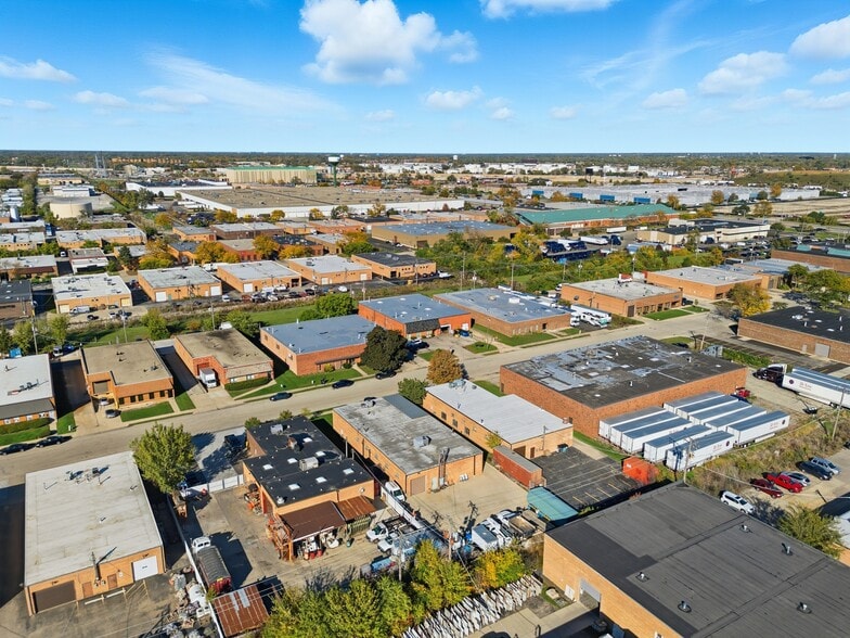 1425 Louis Ave, Elk Grove Village, IL for lease - Building Photo - Image 3 of 10