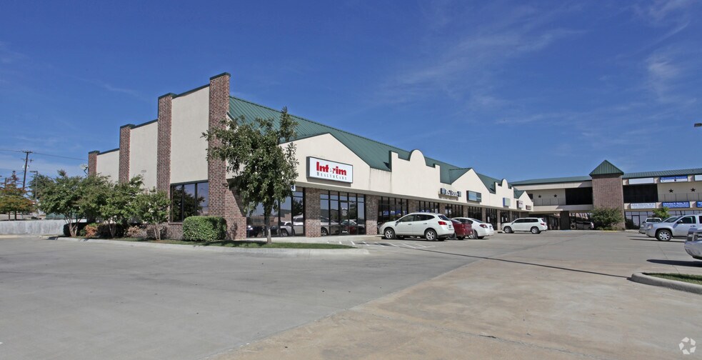 1705 S FM 51, Decatur, TX à louer - Photo du bâtiment - Image 3 de 6
