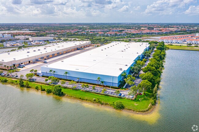 Plus de détails pour 11500 Miramar Pky, Miramar, FL - Industriel à louer