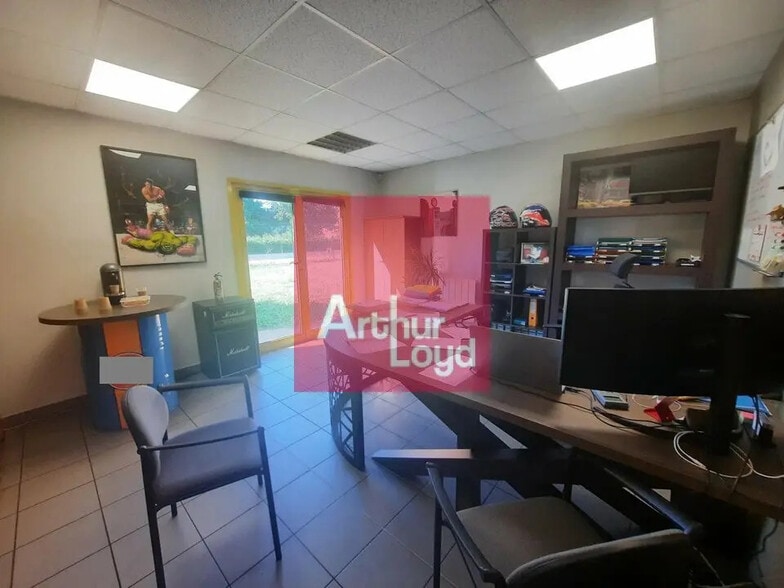 Office in Clermont-Ferrand for lease - Interior Photo - Image 3 of 9