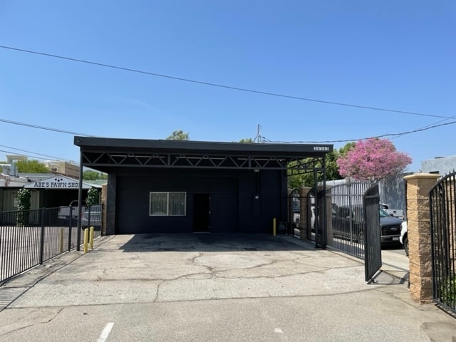 24343 Railroad Ave, Santa Clarita, CA à vendre - Photo principale - Image 2 de 10