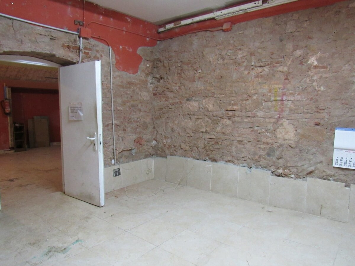 Barcelona, BAR 08001 - Unit PL00 -  - Interior Photo - Image 1 of 13