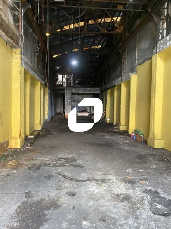 Industrial in Montreuil for sale Building Photo- Image 1 of 3