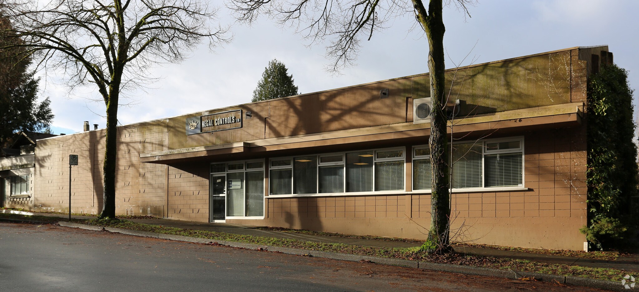 3839 Commercial St, Vancouver, BC for sale Primary Photo- Image 1 of 1